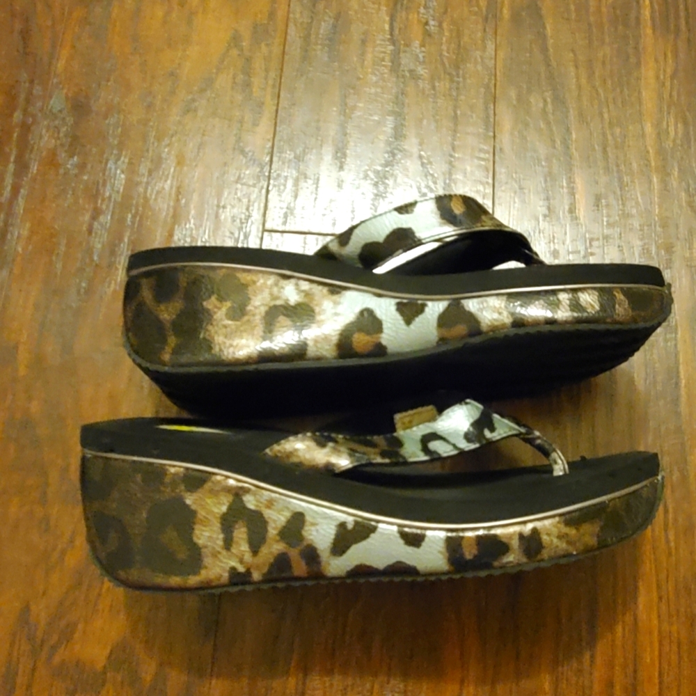 Volatile Wedge Thong  Cheetah Print Size 10